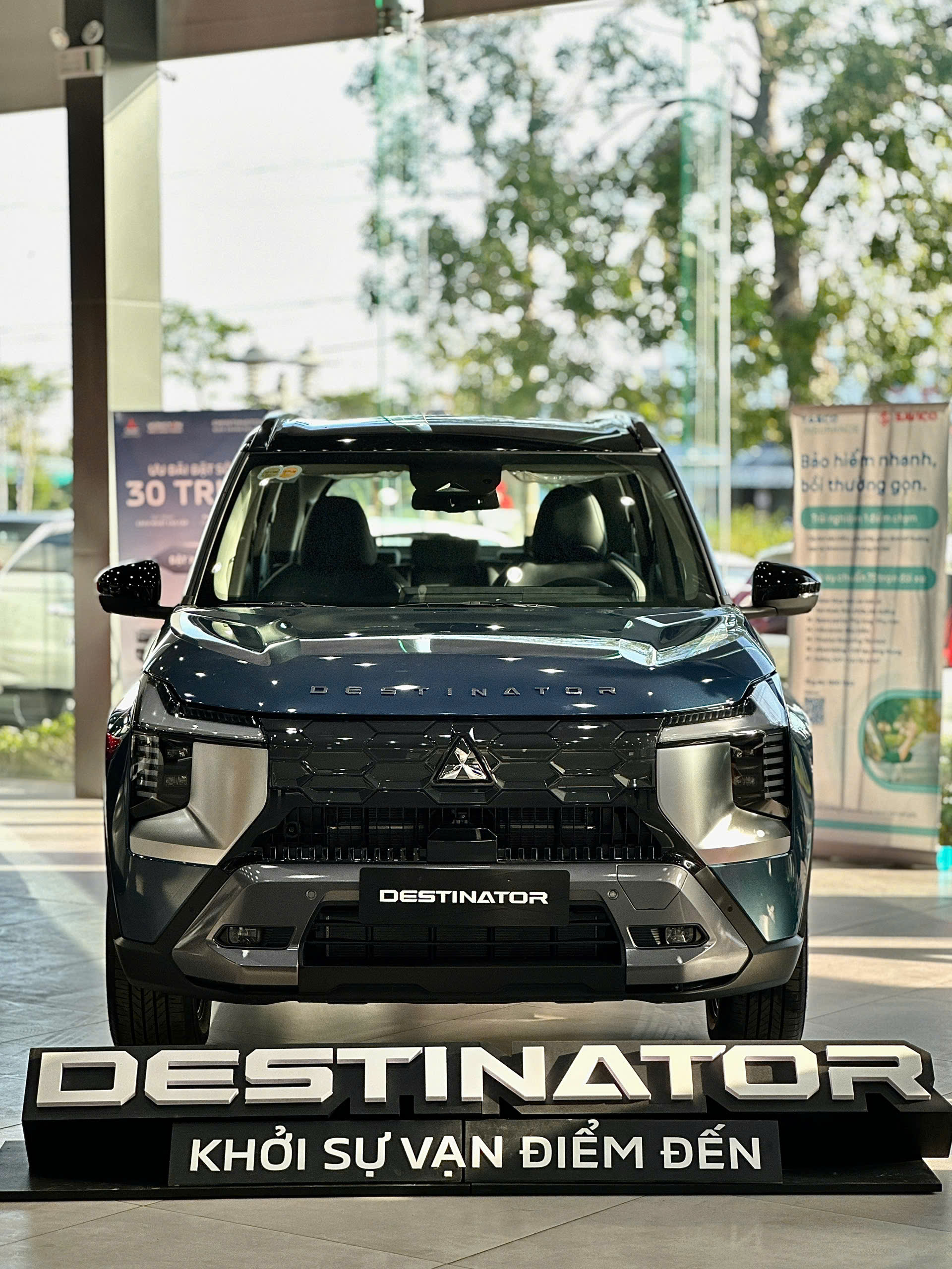 Mitsubishi Destinator 